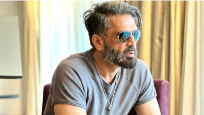 Does Sunil Shetty Wear A Wig?